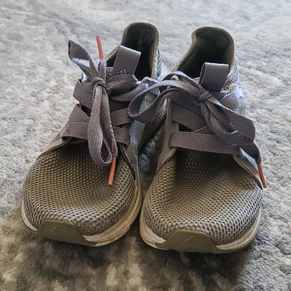 Adidas Gray Tennis Shoes Edge Lux with Mesh